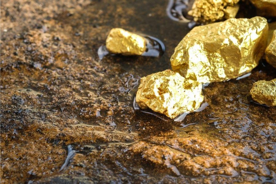 How To Tell If Gold Is Real: 11 Easy Ways To Ensure You Have The Real Thing - Lexie Jordan Jewelry